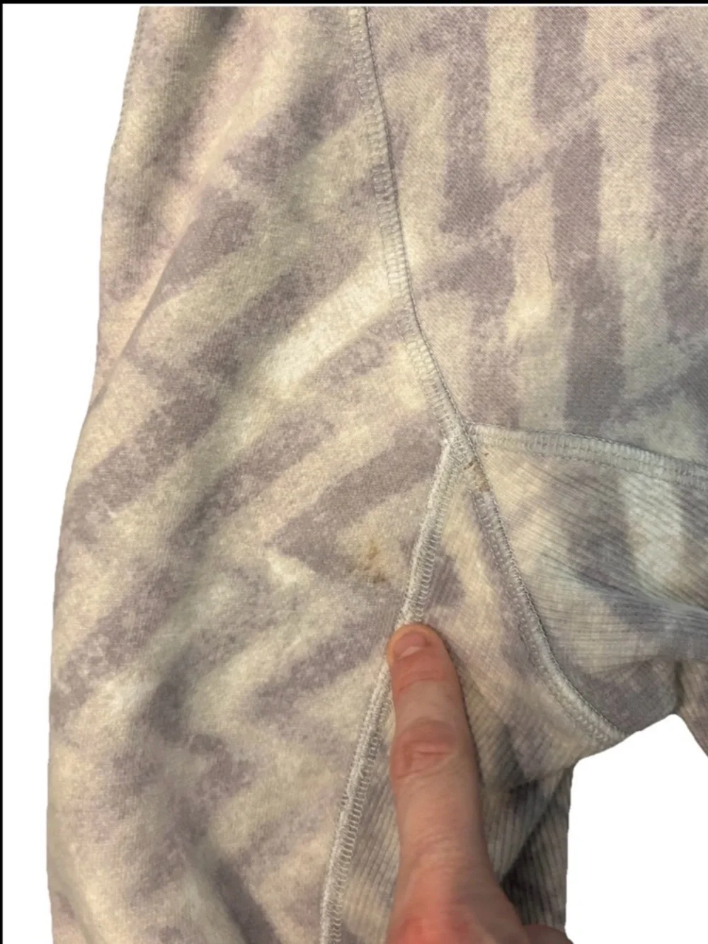 Lululemon Scuba Full-Zip Hoodie | Lilac Zig Zag Pattern | Size 4 - Picture 7 of 12